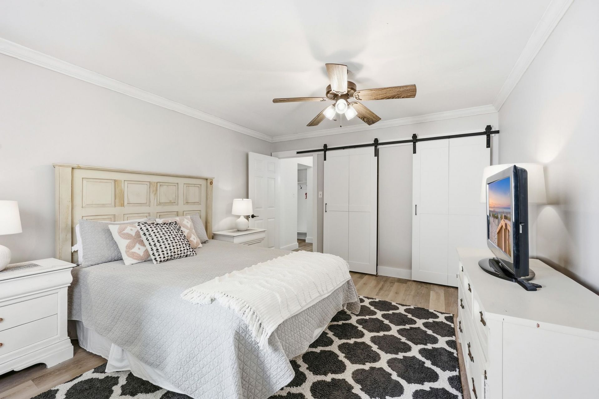 8 Peter Horry Ct.  Photo 12