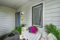 816 9th Ave. S photo 4