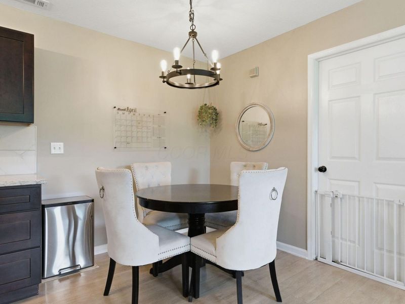 640 Lazelle Road , Columbus, OH 43240 Photo 16