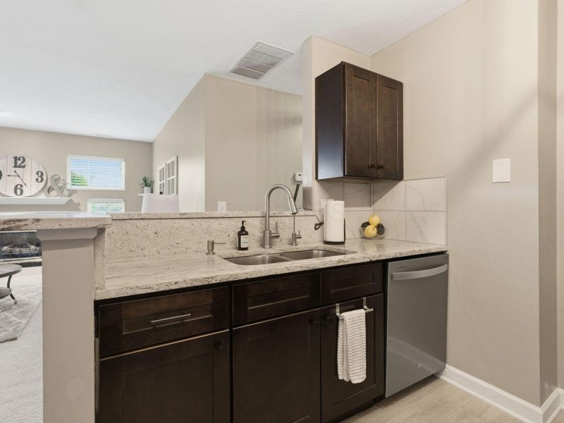 640 Lazelle Road , Columbus, OH 43240 Photo 18