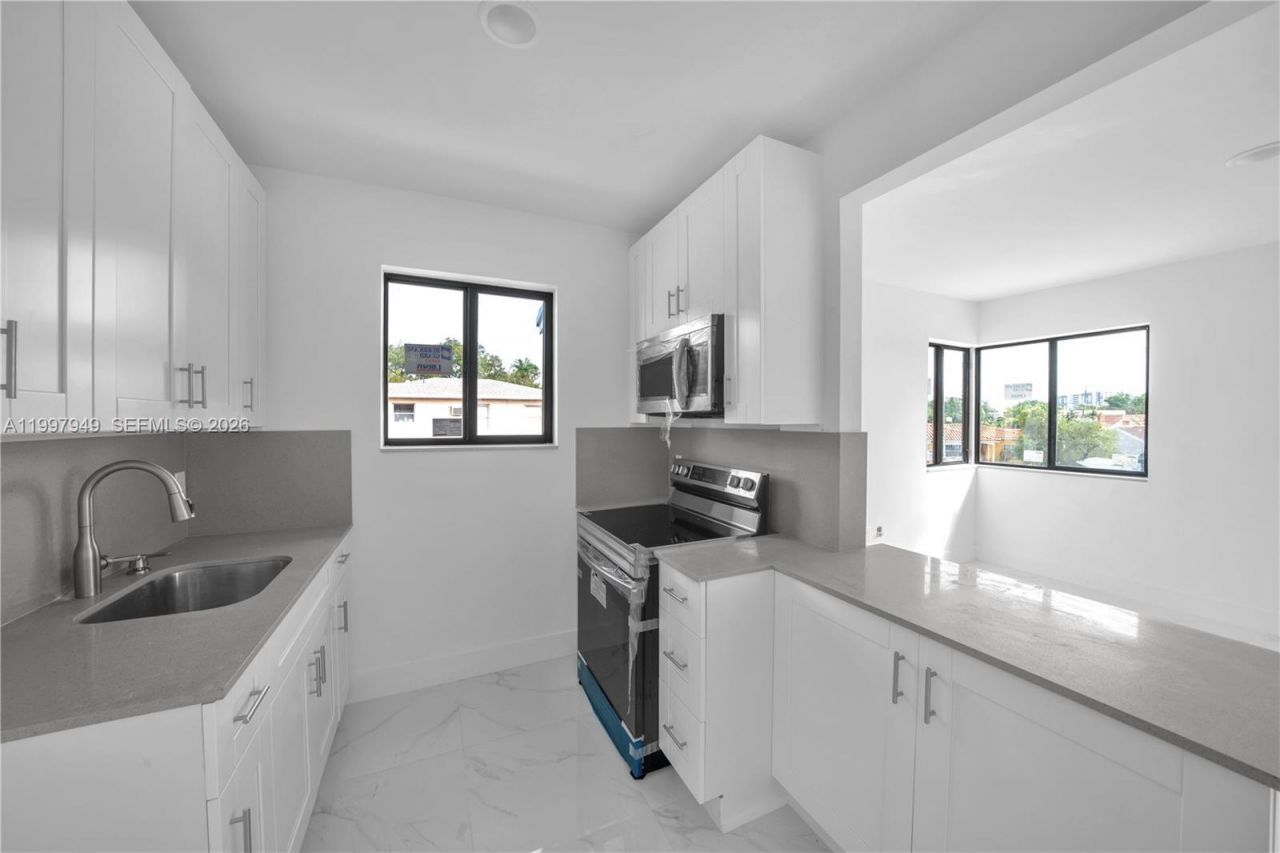 450 Beacom Blvd , Miami, FL 33135 Photo