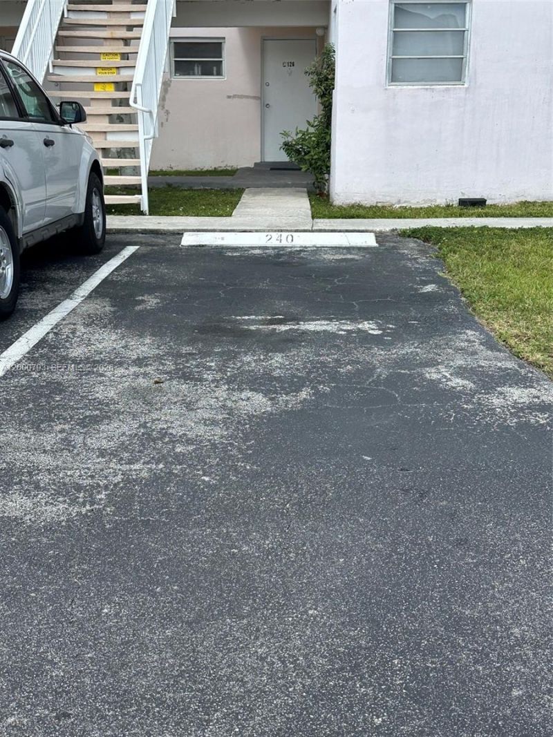 7340 SW 82nd St , Unit C203, Miami, FL 33143 Photo