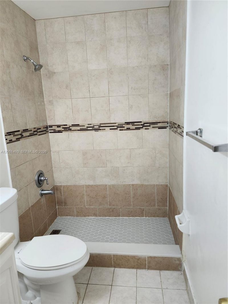 11219 SW 88th St , Unit 205C, Miami, FL 33176 Photo