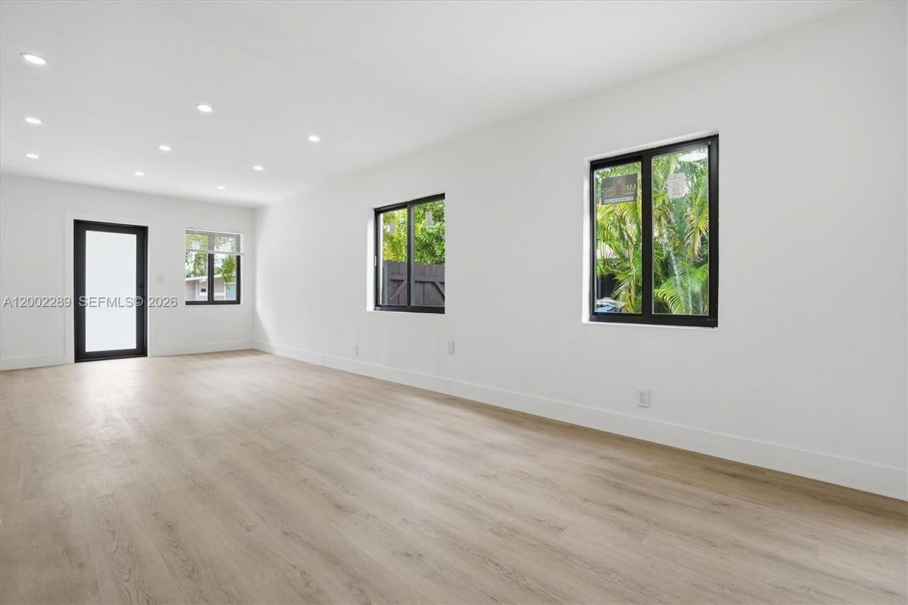 1621 SW 11th Ct , Fort Lauderdale, FL 33312 Photo