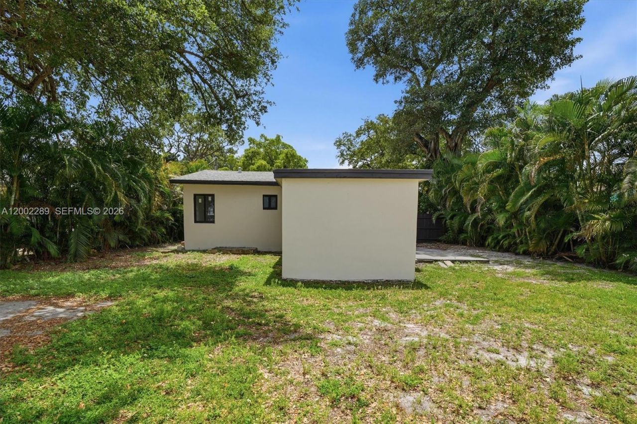 1621 SW 11th Ct , Fort Lauderdale, FL 33312 Photo