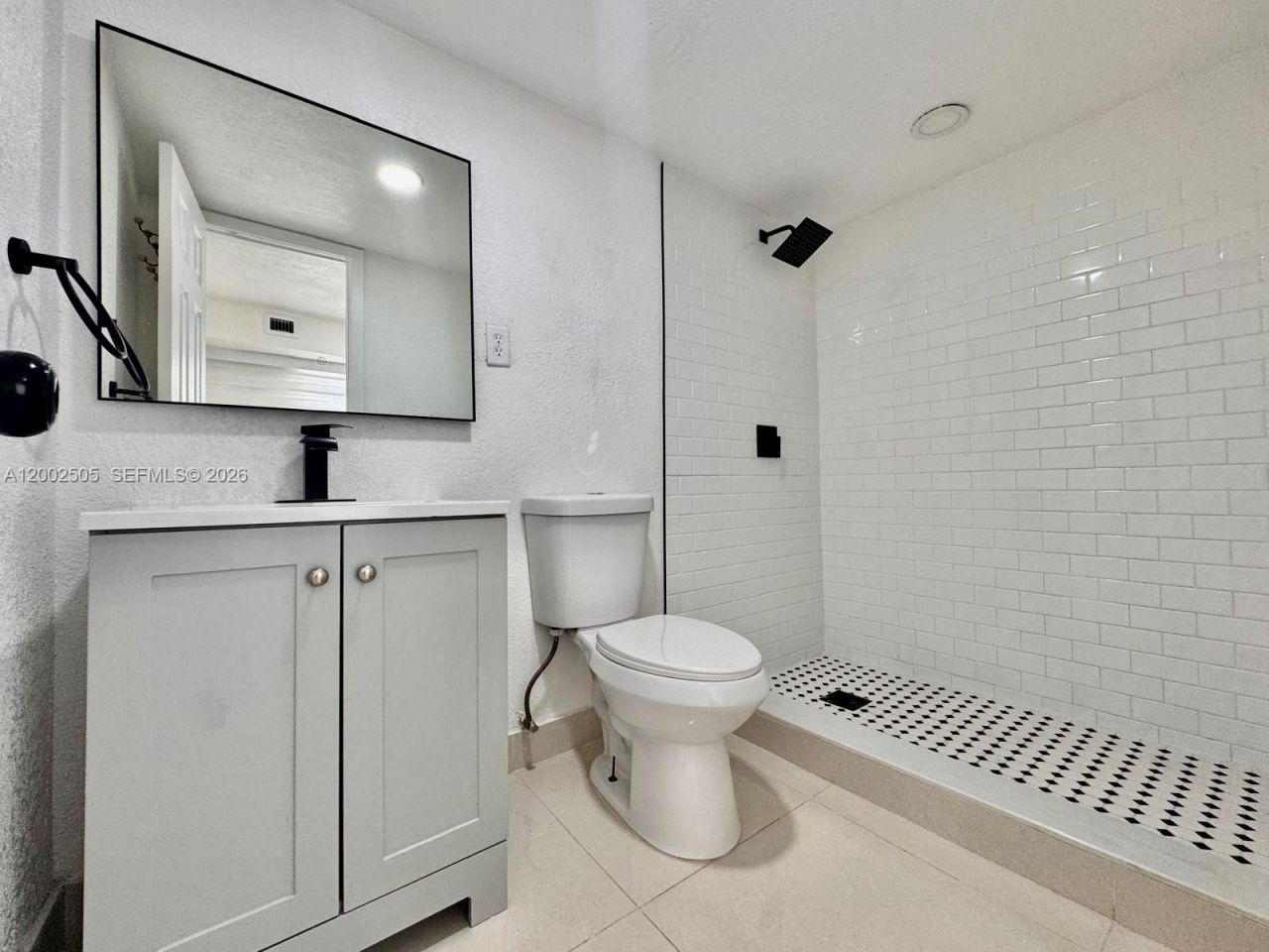 541 E 38th St , Hialeah, FL 33013 Photo