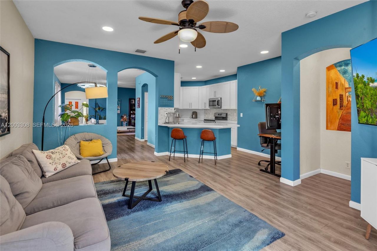 268 Conservation Dr, Weston, FL 33327 Photo