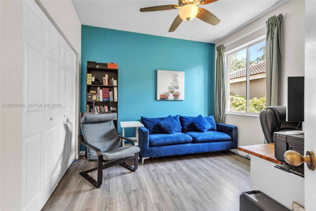 268 Conservation Dr, Weston, FL 33327 Photo