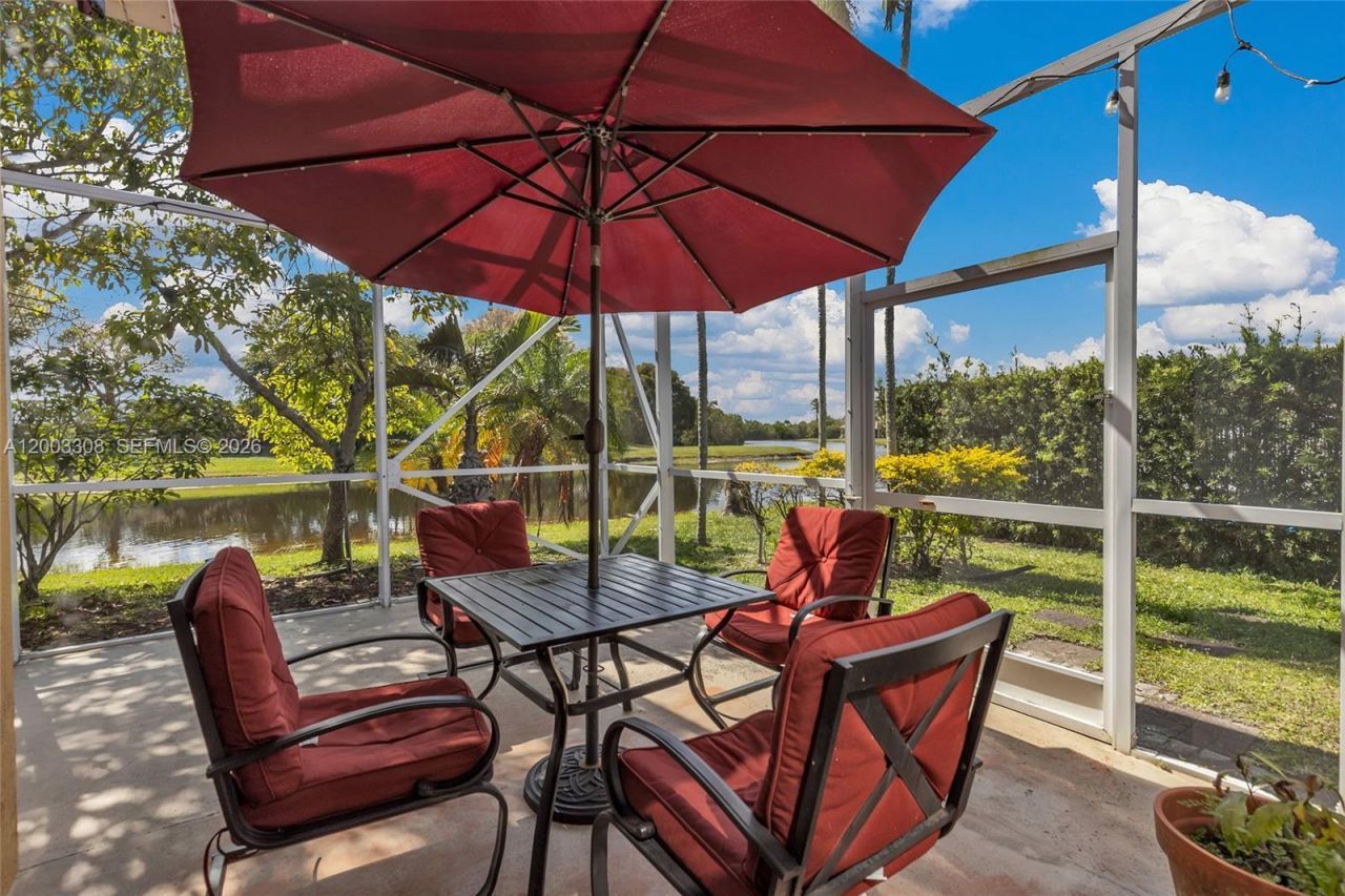 268 Conservation Dr, Weston, FL 33327 Photo