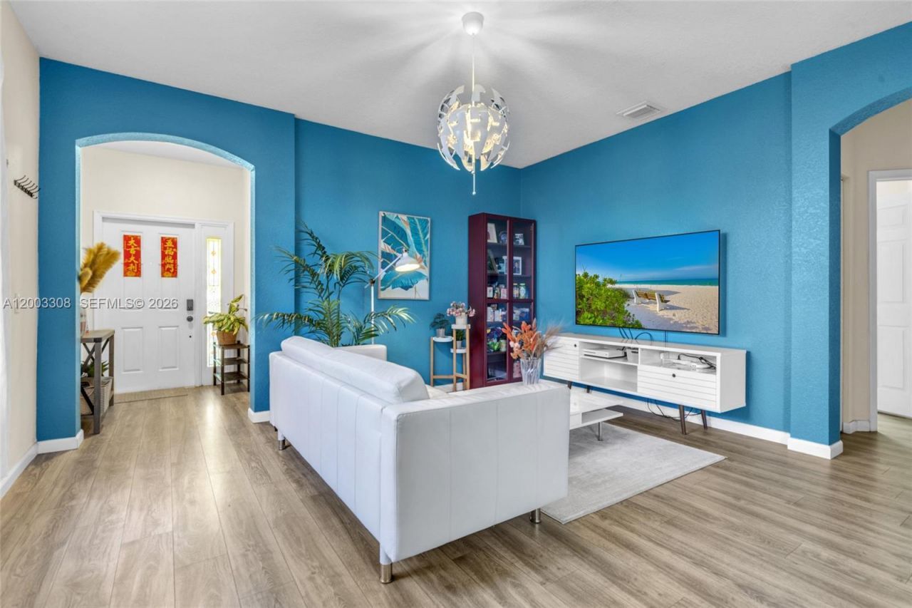 268 Conservation Dr, Weston, FL 33327 Photo