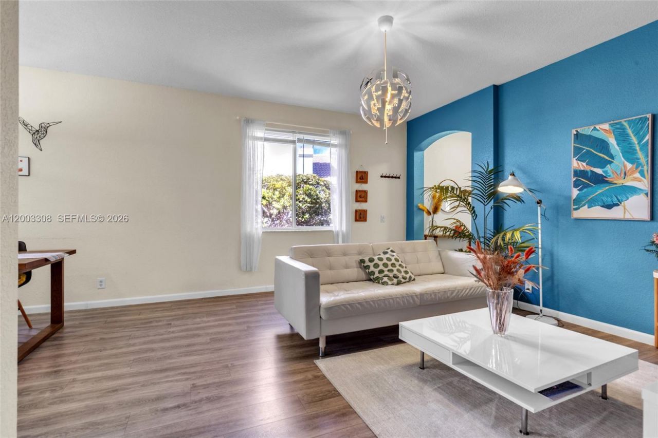 268 Conservation Dr, Weston, FL 33327 Photo