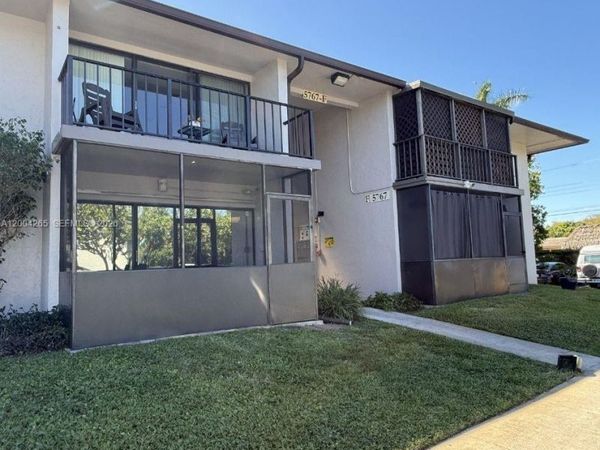 5767 Washington St, Unit F1, Hollywood, FL 33023