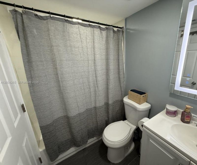 5767 Washington St, Unit F1, Hollywood, FL 33023 Photo