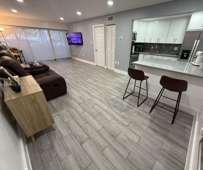 5767 Washington St, Unit F1, Hollywood, FL 33023 Photo