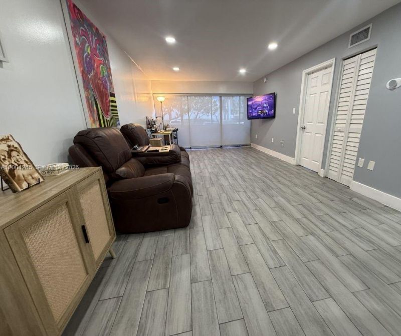 5767 Washington St, Unit F1, Hollywood, FL 33023 Photo