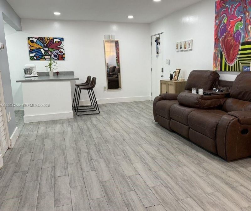 5767 Washington St, Unit F1, Hollywood, FL 33023 Photo