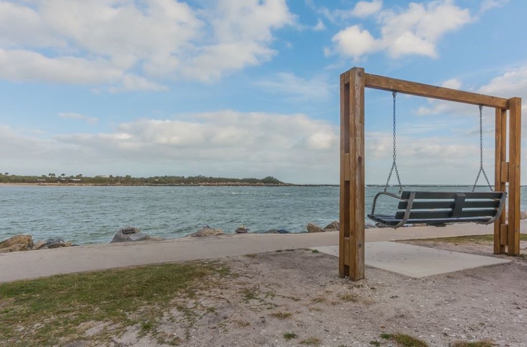 1315 Bayshore Drive, Unit 204, Fort Pierce, FL 34949 Photo