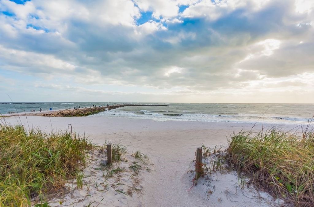 1315 Bayshore Drive, Unit 204, Fort Pierce, FL 34949 Photo