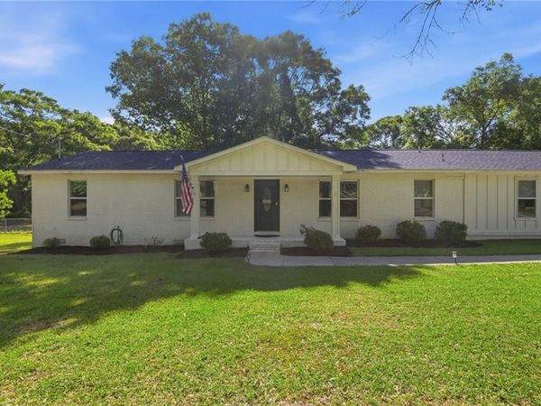 6685 Voran Drive, Theodore, AL 36582