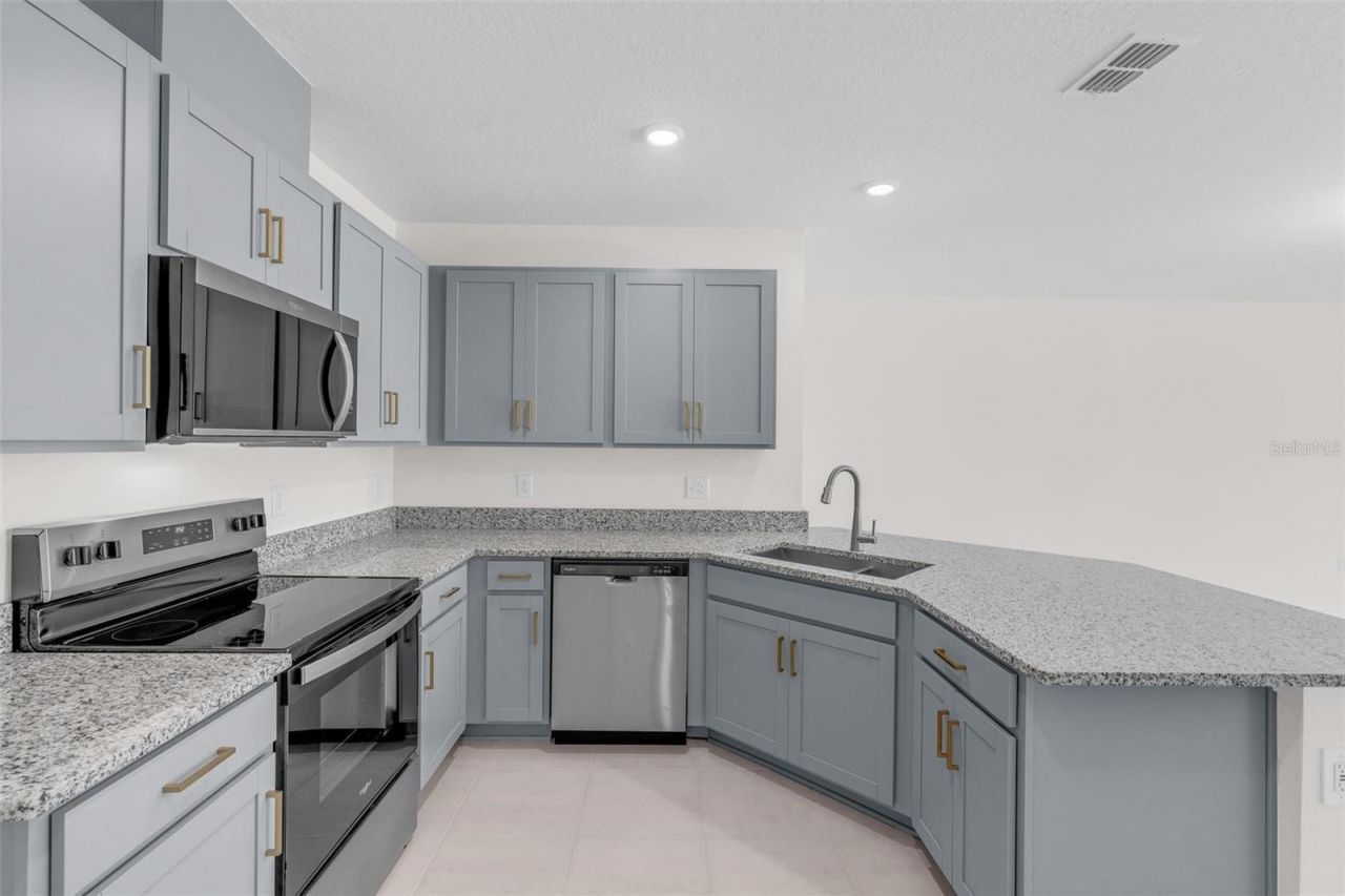 2833 Moonshadow Court, Clermont, FL 34714 Photo