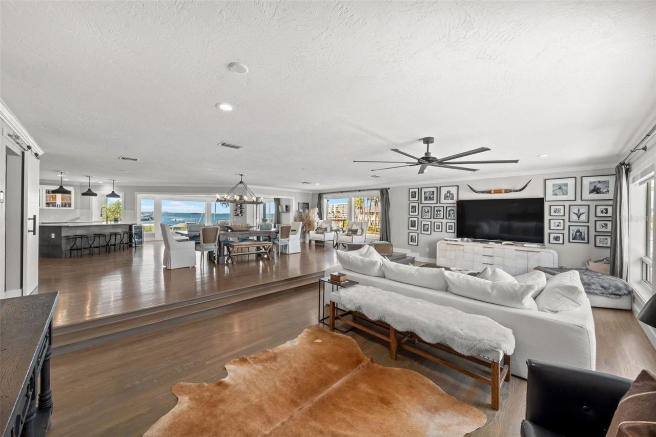 439 Causeway Boulevard, Dunedin, FL 34698 Photo