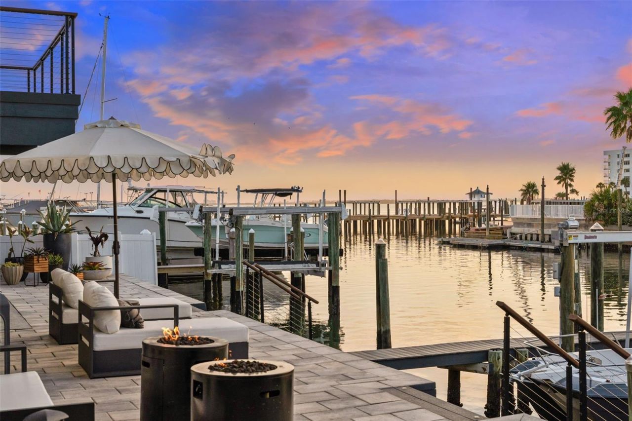 439 Causeway Boulevard, Dunedin, FL 34698 Photo