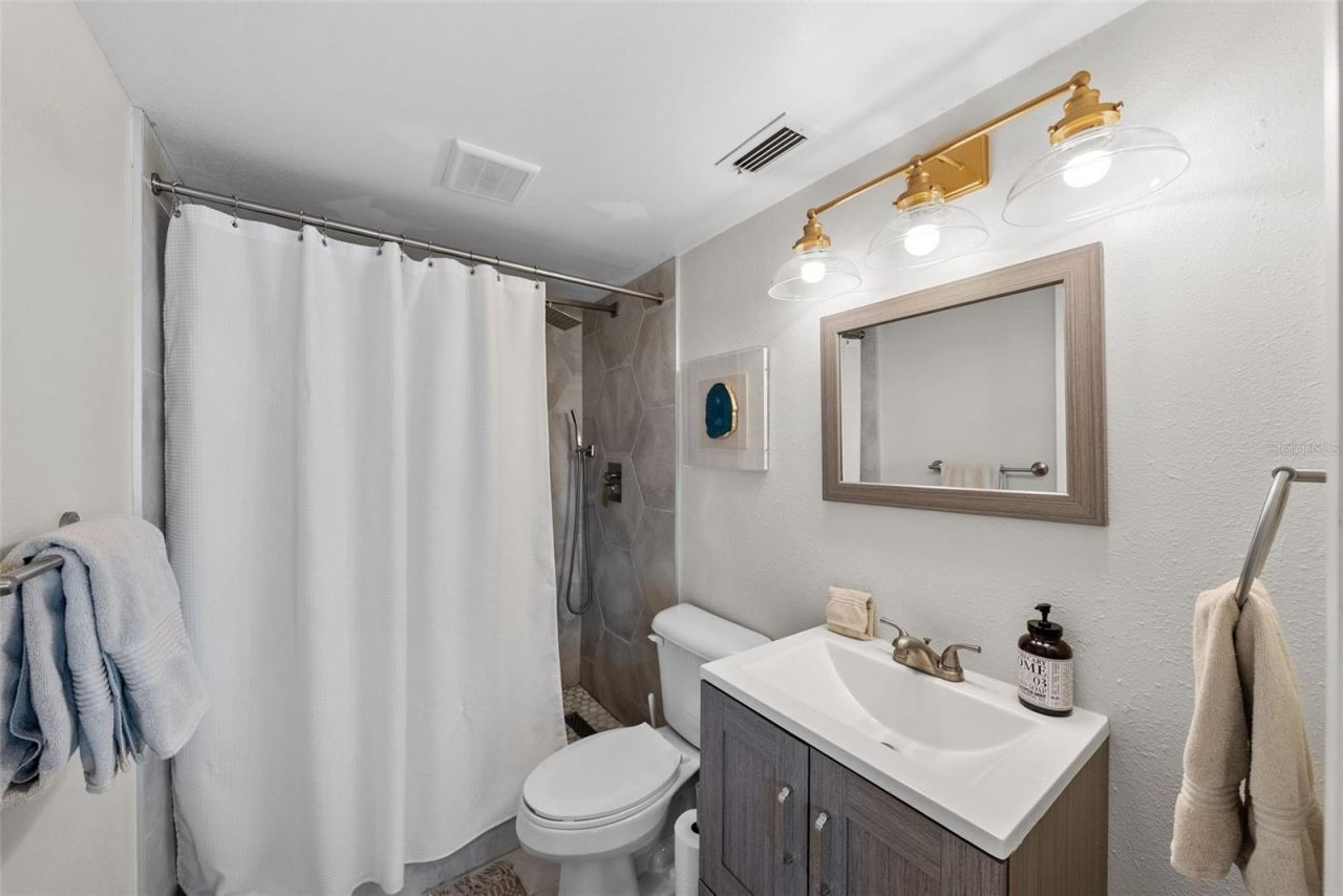439 Causeway Boulevard, Dunedin, FL 34698 Photo