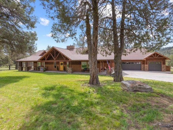 1164 Paper Birch Way, Klamath Falls, OR 97601