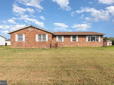 1929 SIERRA DRIVE , FREDERICKSBURG, VA 22405