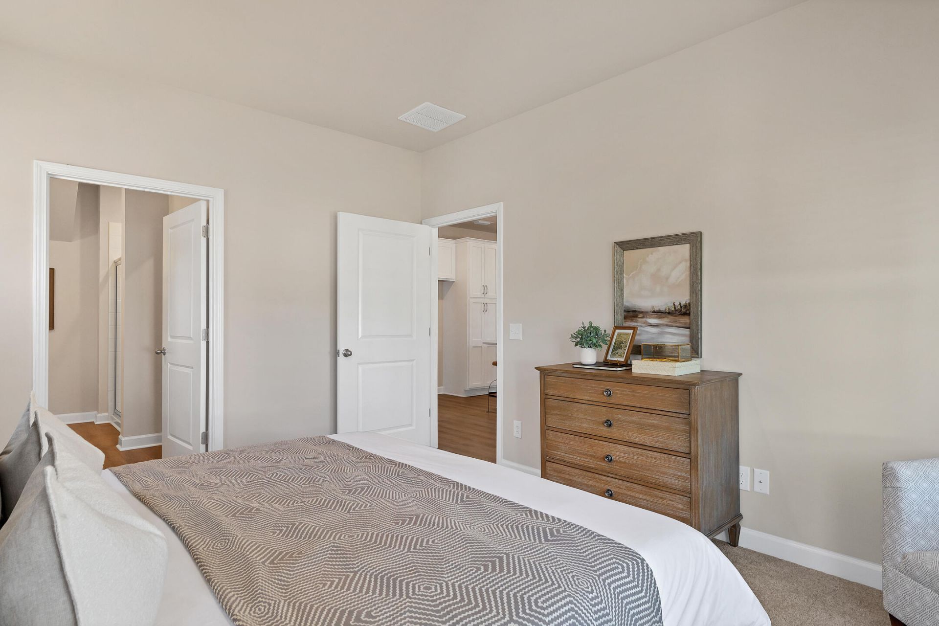 1053 Dusk Drive Photo 15