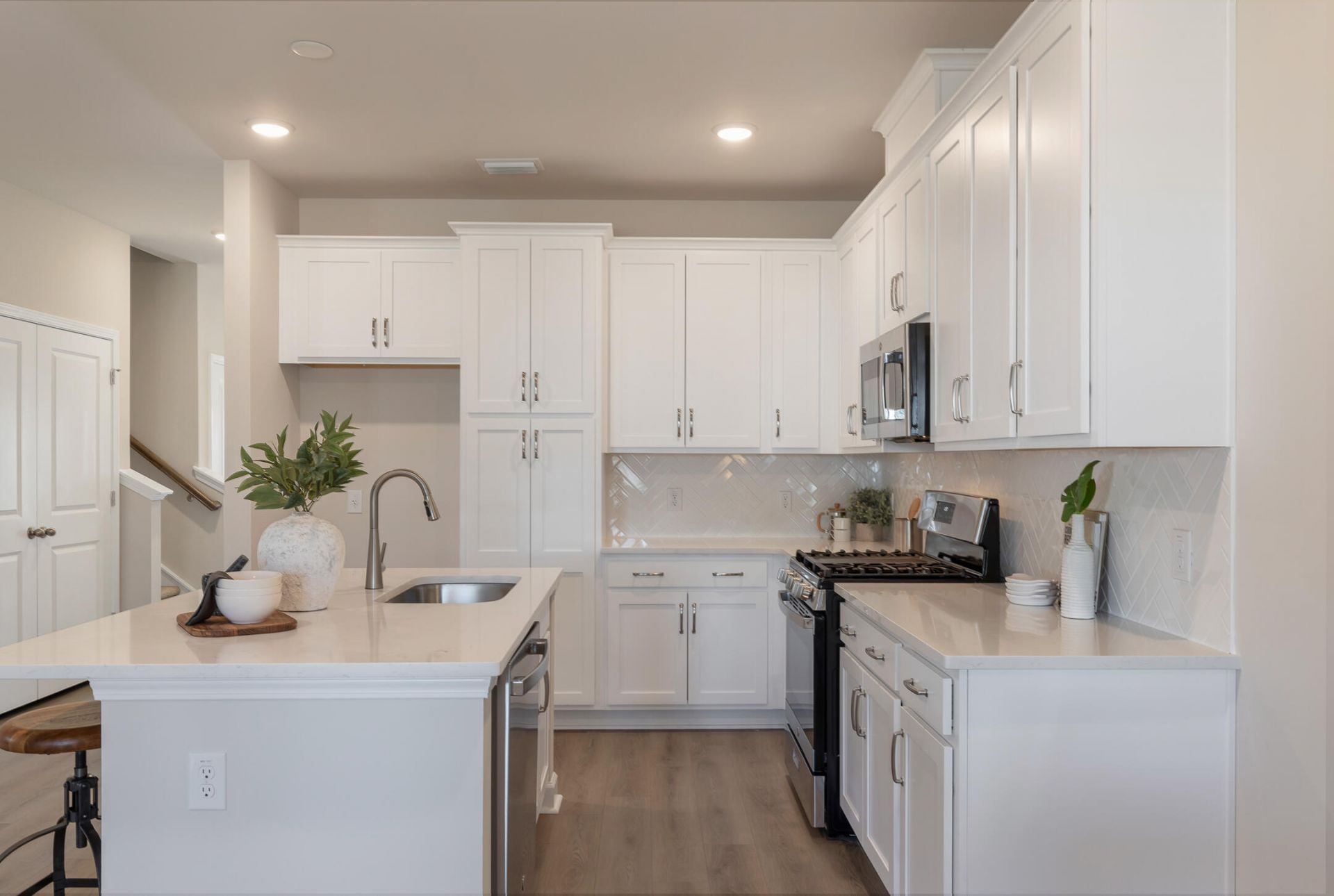 1053 Dusk Drive Photo 8