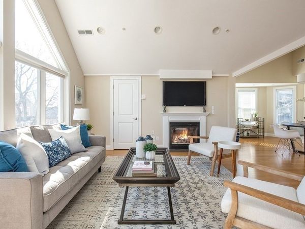 82 Pearson Ave, Unit 3, Somerville, MA 02144