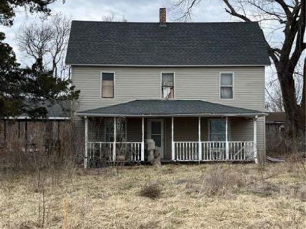 847 S 30th Street, McCune, KS 66753