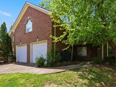 914 Literary Circle, Lexington, KY 40513