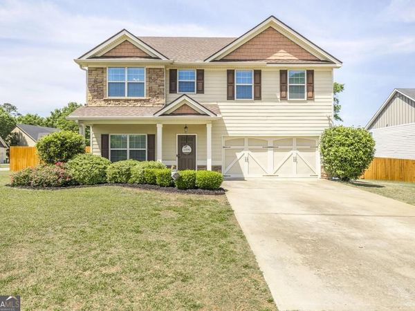 100 Taconic Court, Bonaire, GA 31005