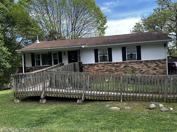 3206,3212 Wilderness Rd, Knoxville, TN 37917