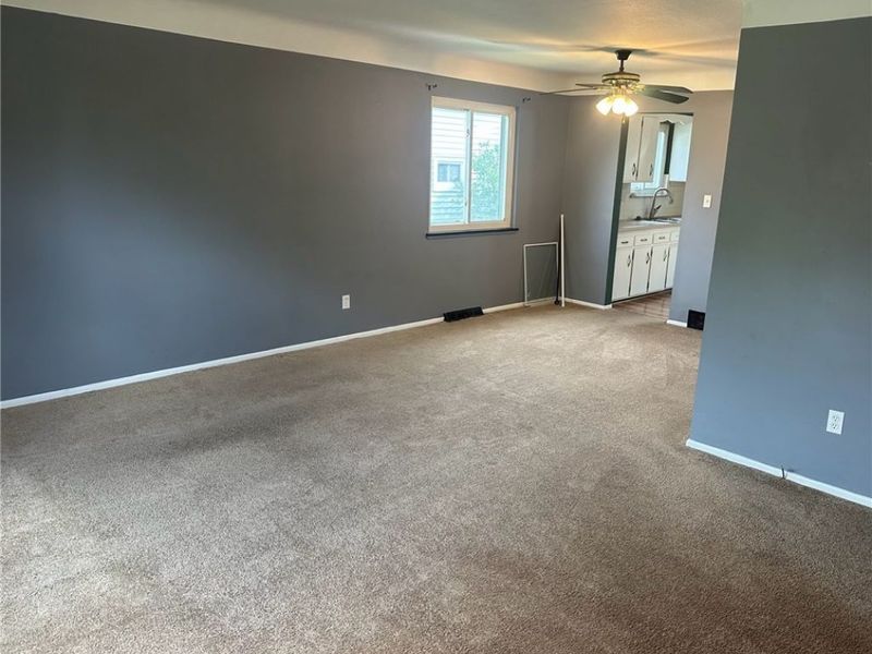 1187 Bonnie Lane, Mayfield Heights, OH 44124 Photo 3