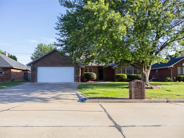 504 S Quail Run, Altus, OK 73521