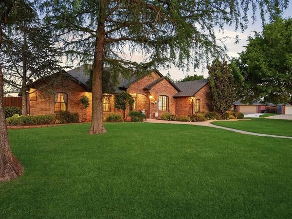 200 Clayton Road, Elk City, OK 73644