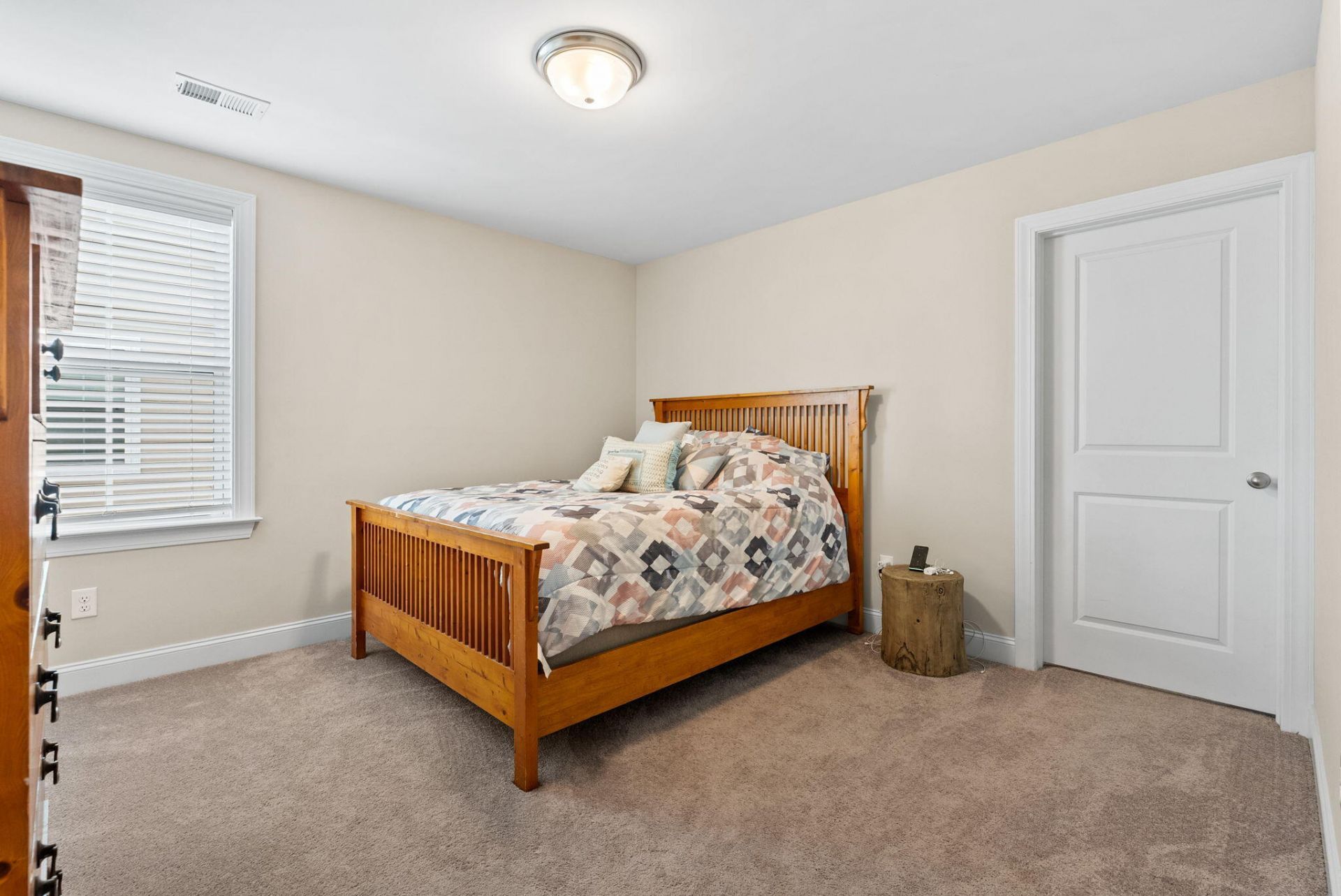 616 Black Pine Road Photo 20