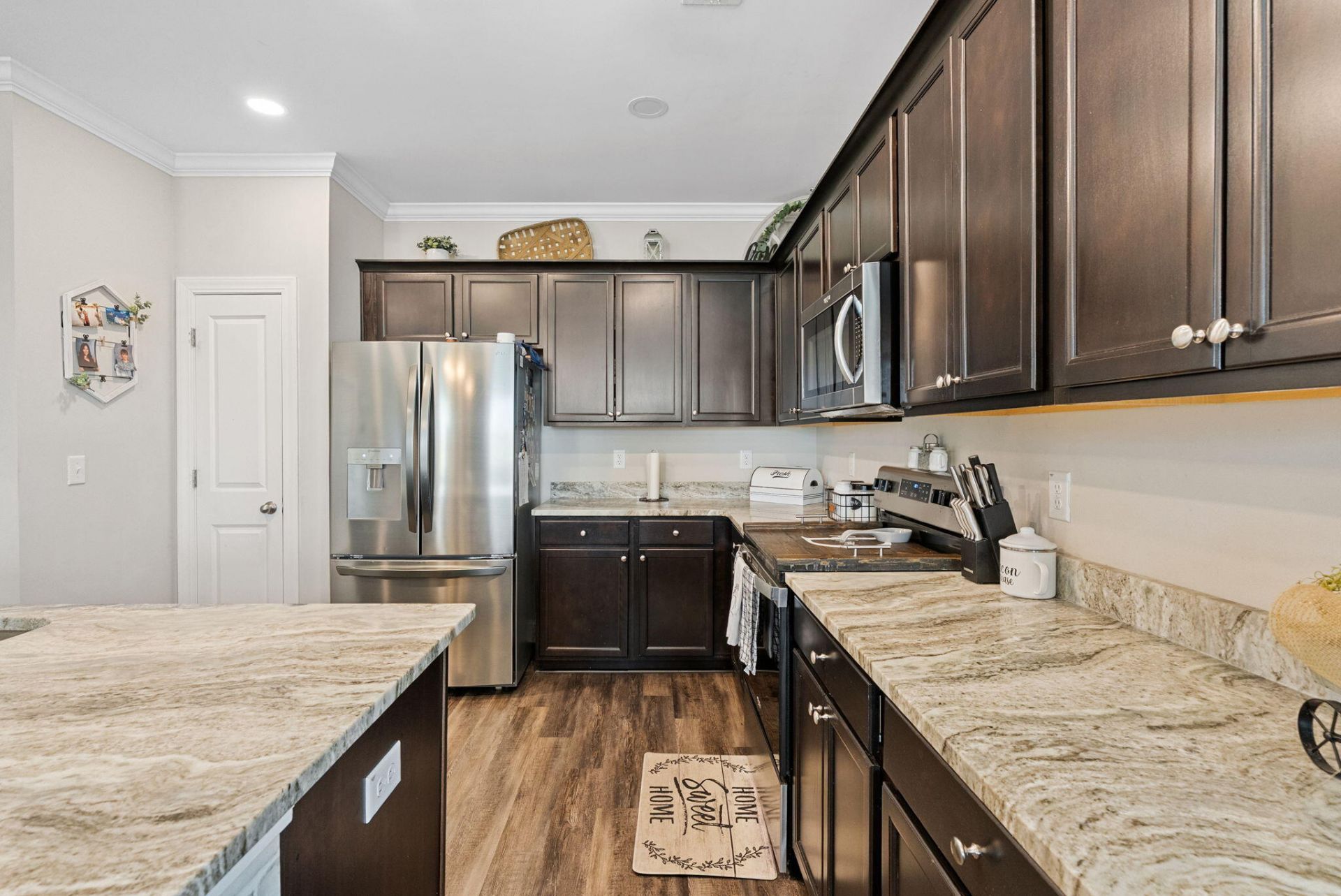 616 Black Pine Road Photo 9