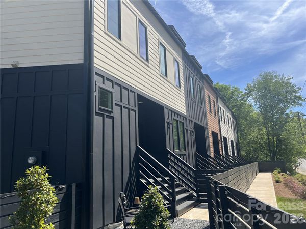 1358 Briar Creek Road, Charlotte, NC 28205