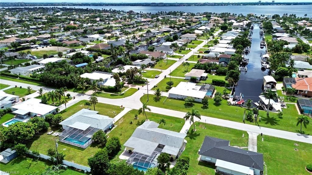 513 Monterey Ave, Cape Coral, FL 33904 Photo