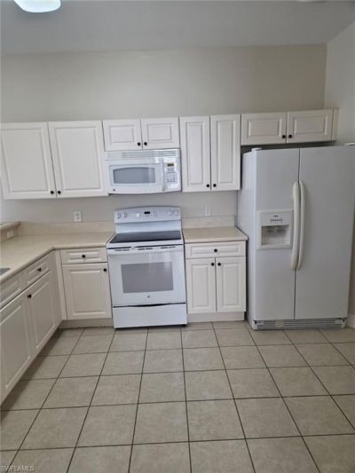 15122 Summit Place Cir, Unit 212, Naples, FL 34119 Photo