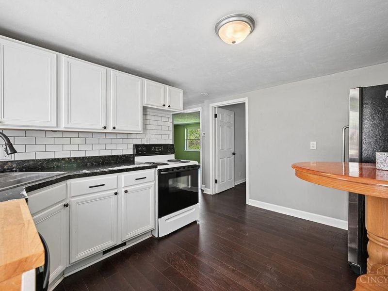 7605 Wesselman Road, Miami Twp, OH 45002 Photo 9