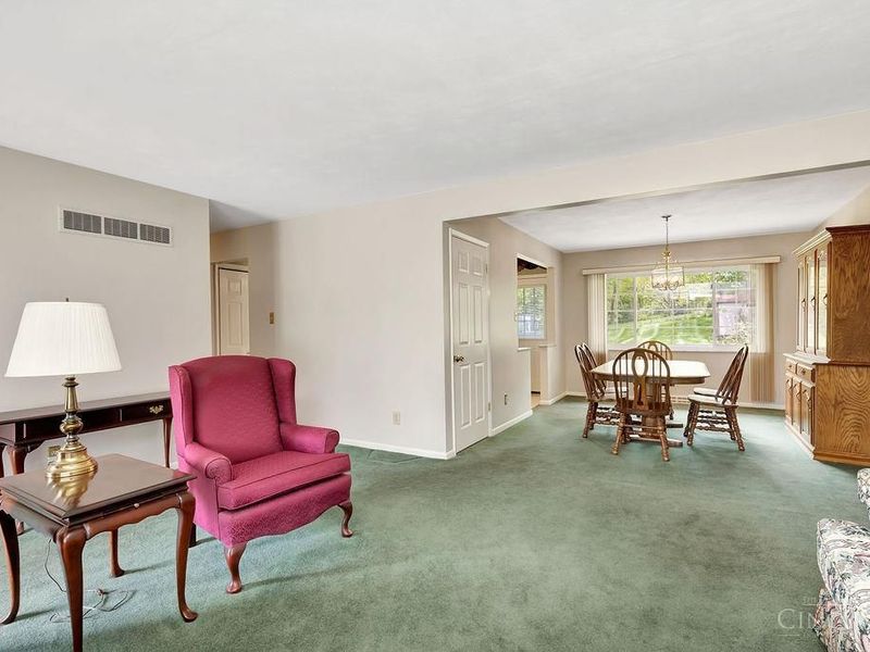 6268 Sharlene Drive, Green Township, OH 45248 Photo 10