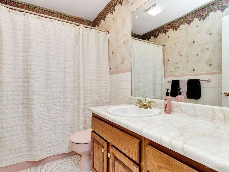 6268 Sharlene Drive, Green Township, OH 45248 Photo 24