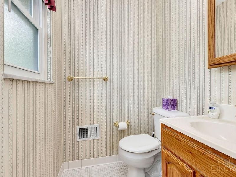 6268 Sharlene Drive, Green Township, OH 45248 Photo 25