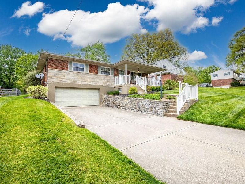 6268 Sharlene Drive, Green Township, OH 45248 Photo 5