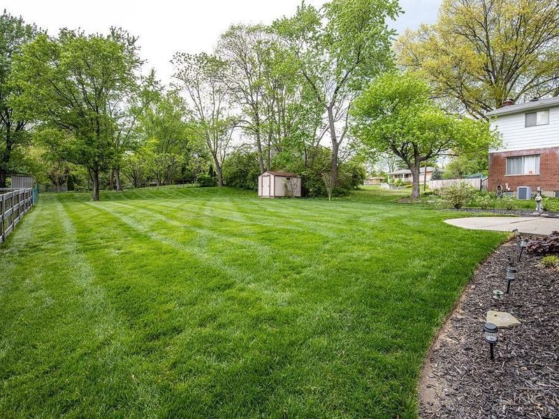 6268 Sharlene Drive, Green Township, OH 45248 Photo 6